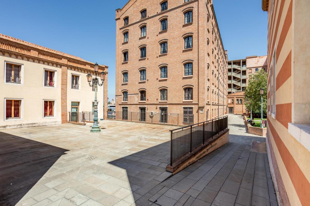 Molino Stucky Residence Suites Venecia Exterior foto
